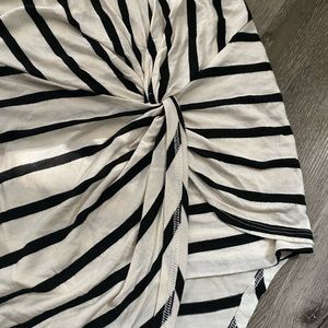 Guess asymmetrical knot skirt